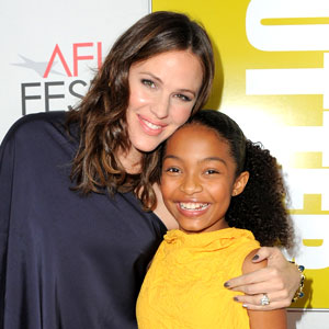 Jennifer Garner, Yara Shahidi Jennifer Garner, Yara Shahidi